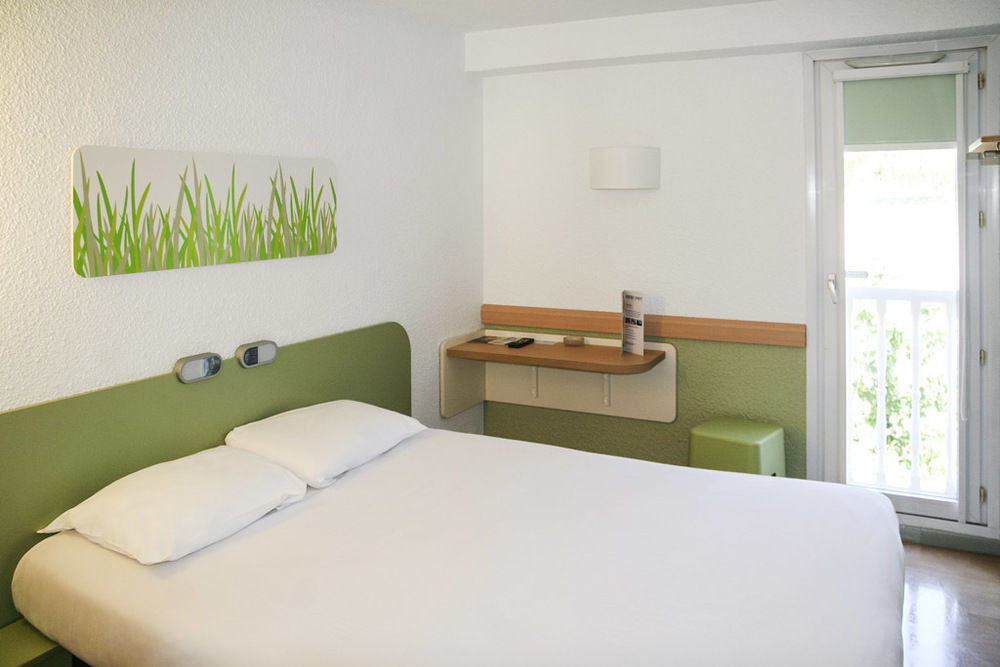 Ibis Budget Brignoles Provence מראה חיצוני תמונה