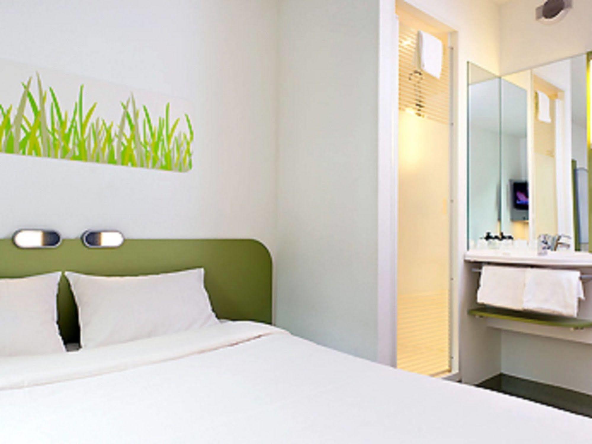 Ibis Budget Brignoles Provence מראה חיצוני תמונה