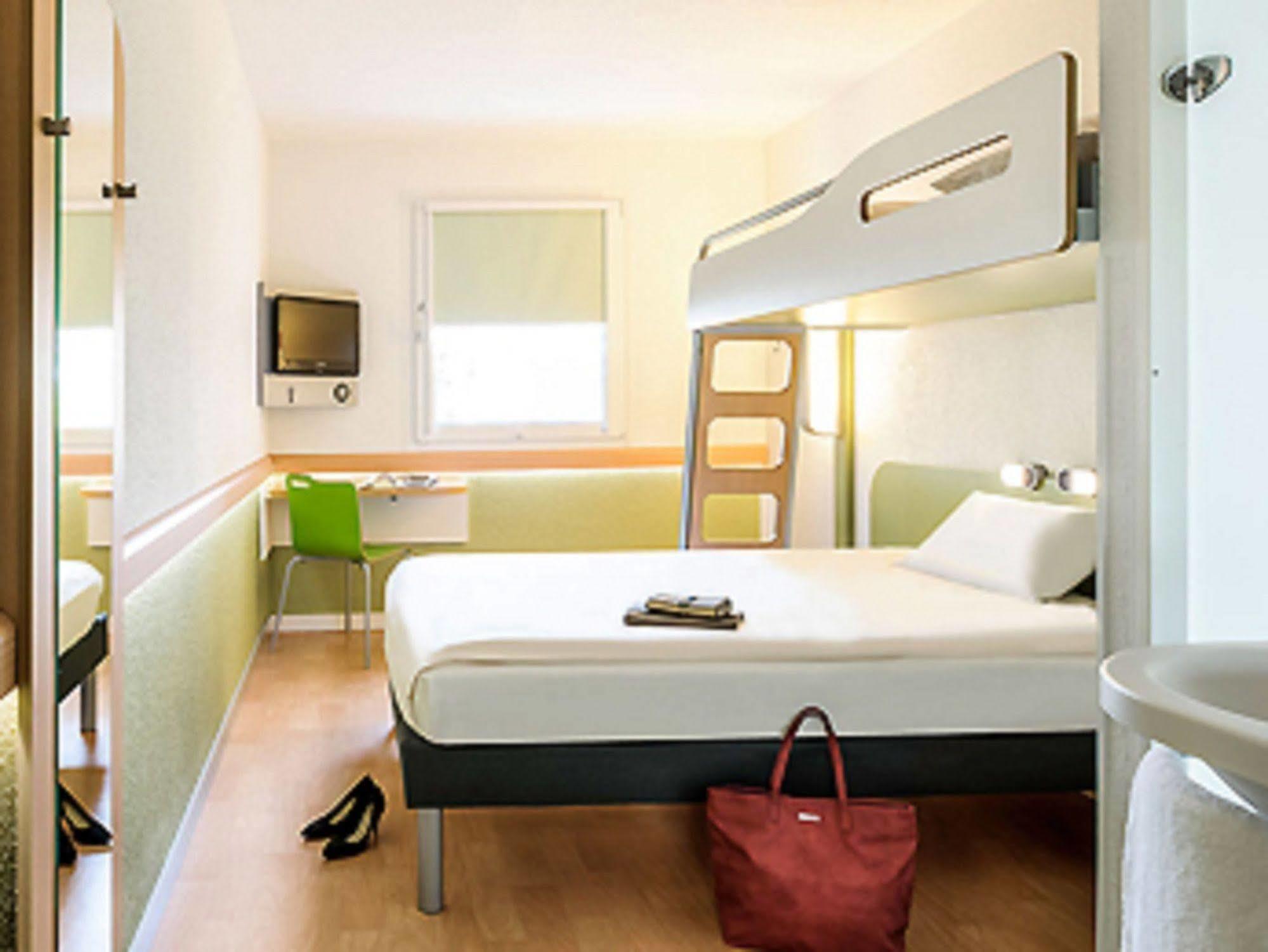 Ibis Budget Brignoles Provence מראה חיצוני תמונה