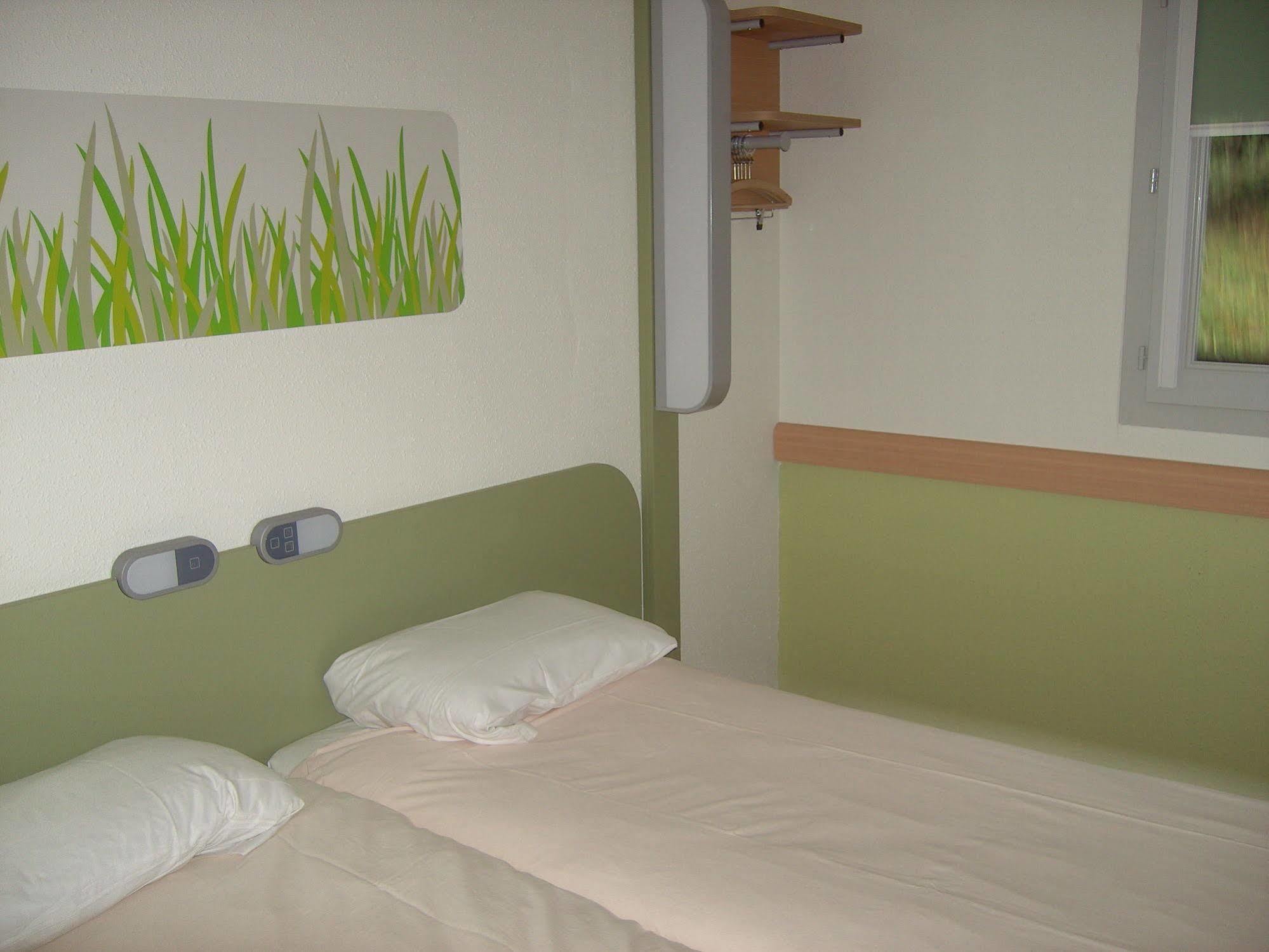 Ibis Budget Brignoles Provence מראה חיצוני תמונה